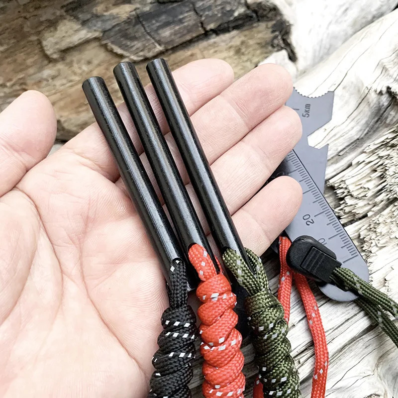 베어 그릴스 화염 점화기 야외 마그네슘 플린트 막대 휴 - Ferro Rod Striker 리뷰 및 가격